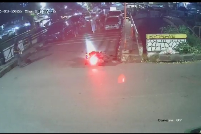 Foto: Detik-detik penyerangan aktivis KontraS Andrie Yunus di Jakarta Pusat | Dok. Tangkapan layar/Tangerangupdate.com