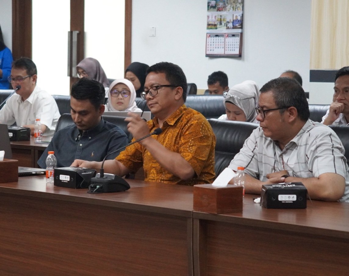 Perwakilan pihak Bintaro Jaya saat di panggil Pansus RTRW di Gedung DPRD Tangsel, Rabu (22/04) / Dok. TU