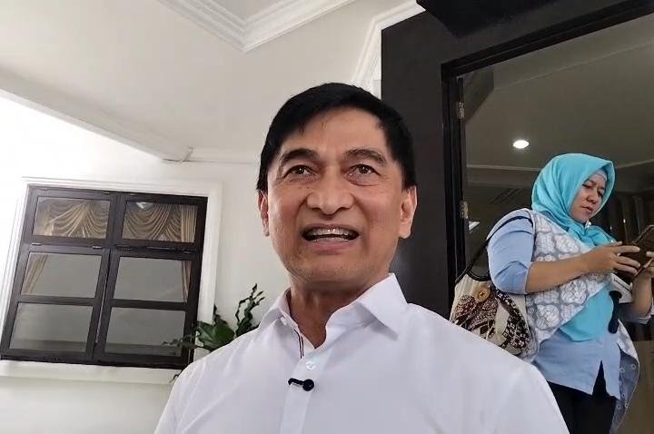 Wakil Gubernur Banten Dimyati Natakusumah saat di wawancarai oleh Wartawan di Kp3b / Foto : Dok. TU
