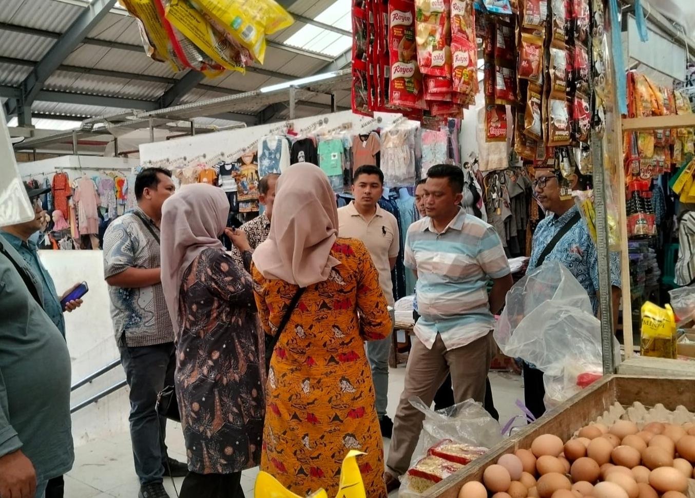 Foto: pemantauan harga kebutuhan pokok di sejumlah pasar tradisional | Tangerangupdate.com