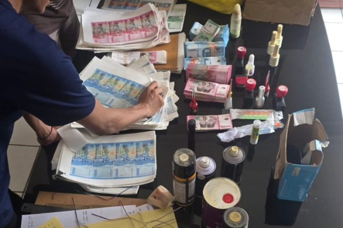 Foto: barang bukti hasil sitaan ungkap peredaran uang palsu | Dok. Istimewa