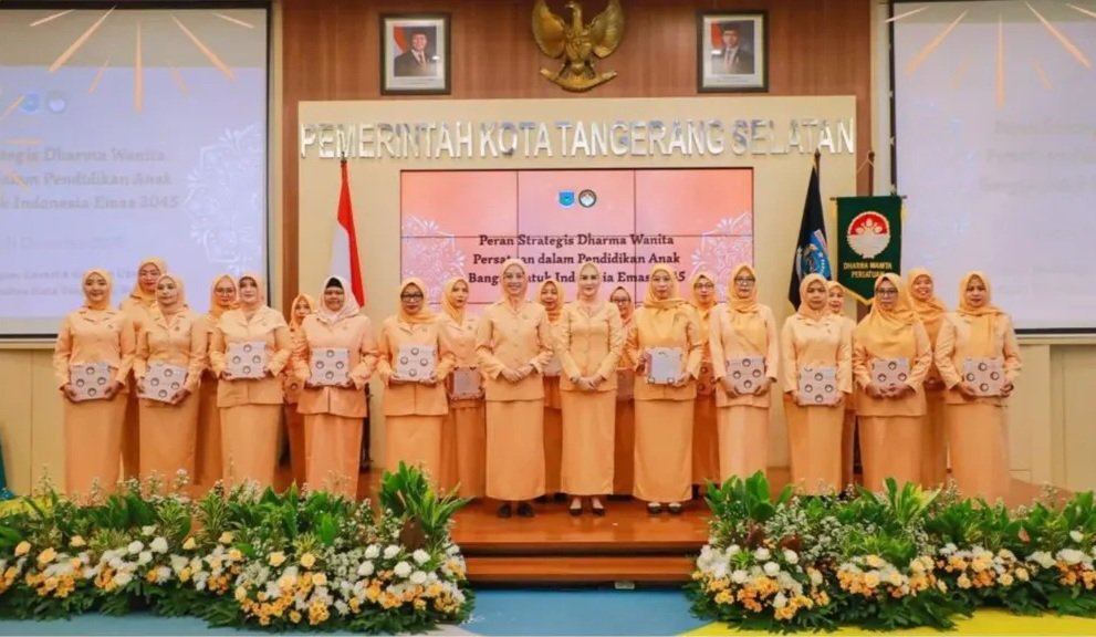 Anggota (DWP) Kota Tangerang Selatan saat menggelar kegiatan / Foto : Ig DWP